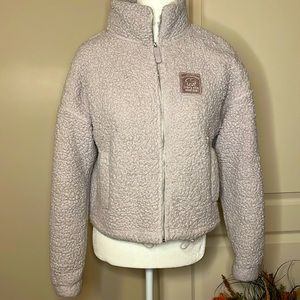 Woman’s sz XS 2019 vintage ivory ella fuzzy jacket in pale lilac color